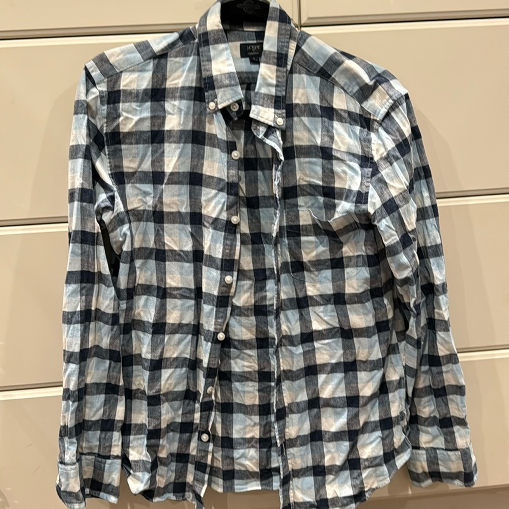 ✨ Men’s JCrew Button Down Shirt